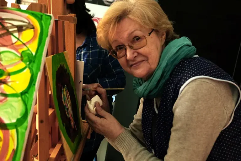 Warsztaty malarskie Vedic Art w JiM café, kultowej kawiarni w Rzeszowie, luty 2018